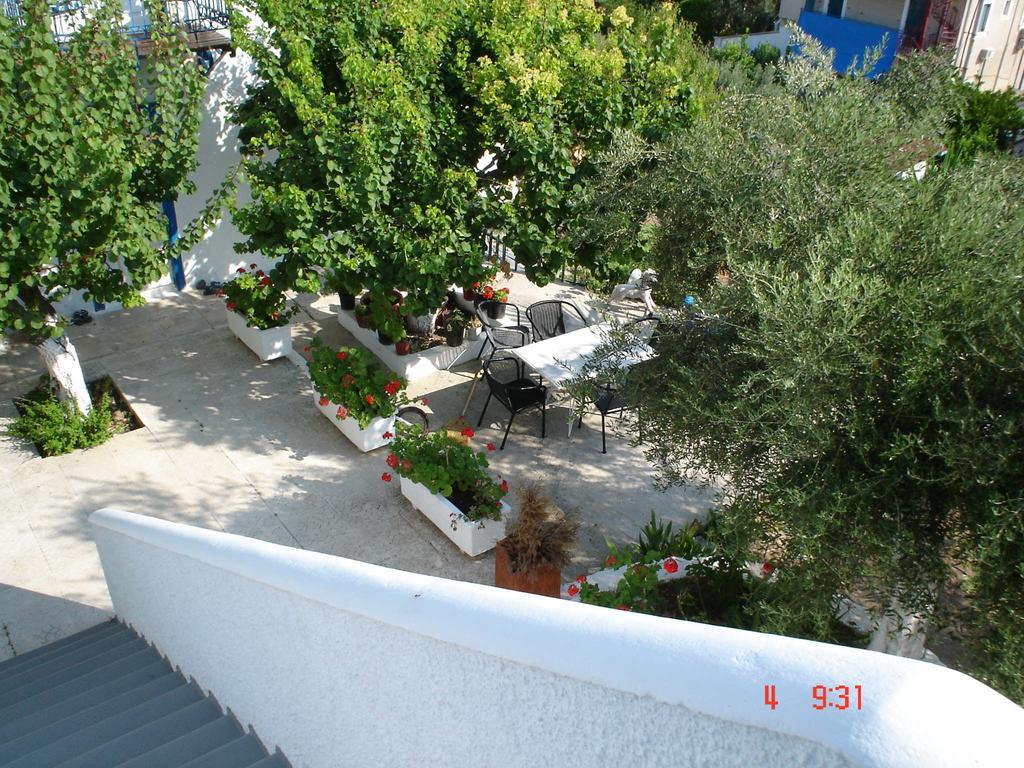 Villa Metaxa Spetses Town ภายนอก รูปภาพ
