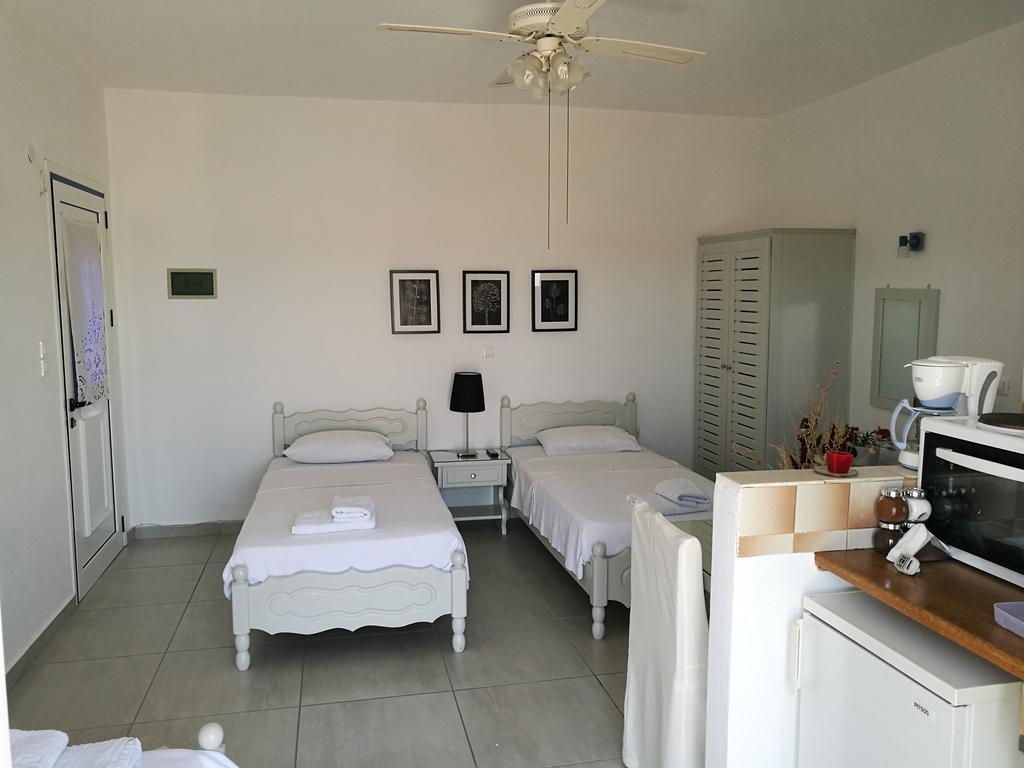 Villa Metaxa Spetses Town ภายนอก รูปภาพ