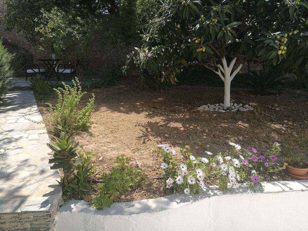 Villa Metaxa Spetses Town ภายนอก รูปภาพ